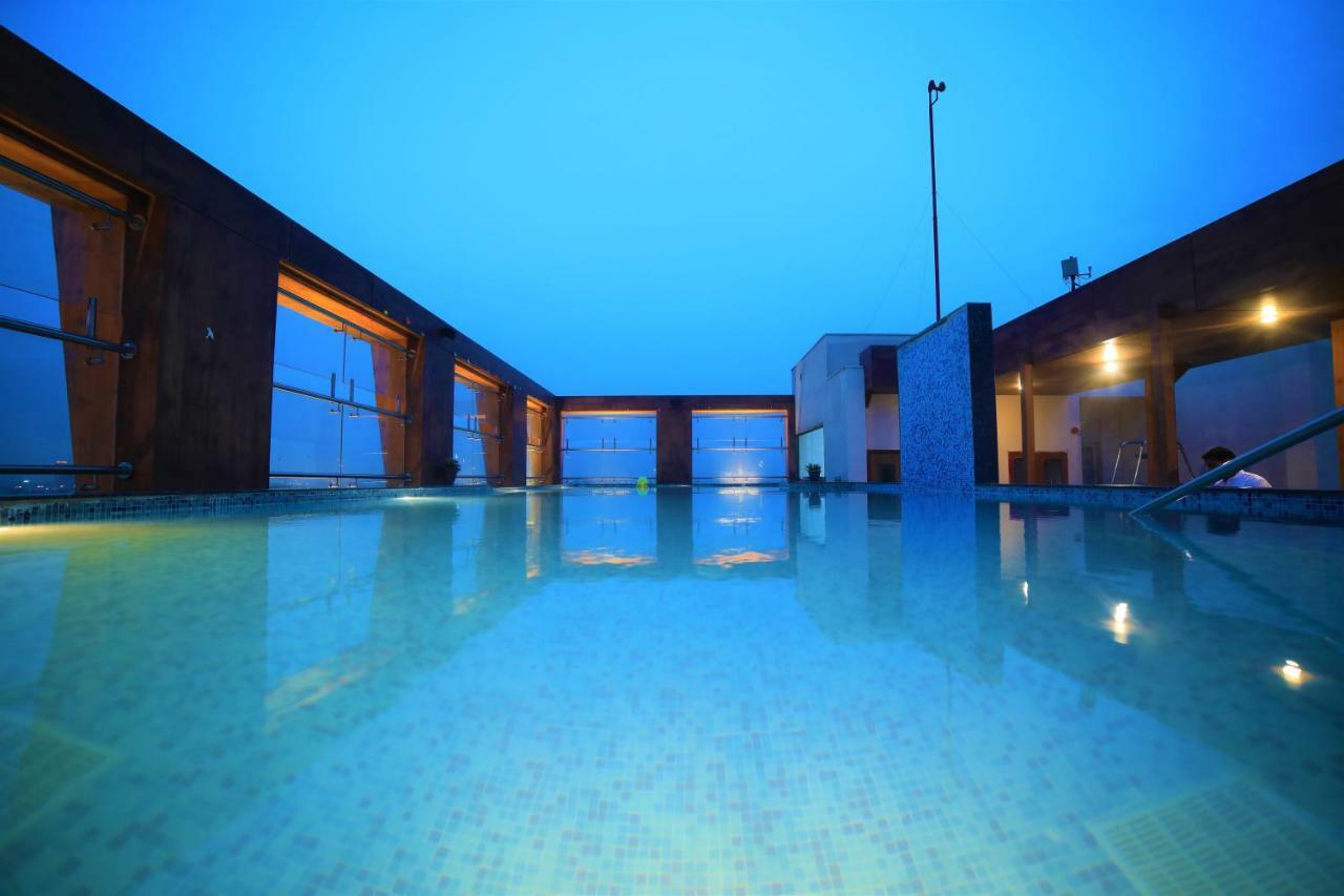 Hotel La New Delhi Экстерьер фото